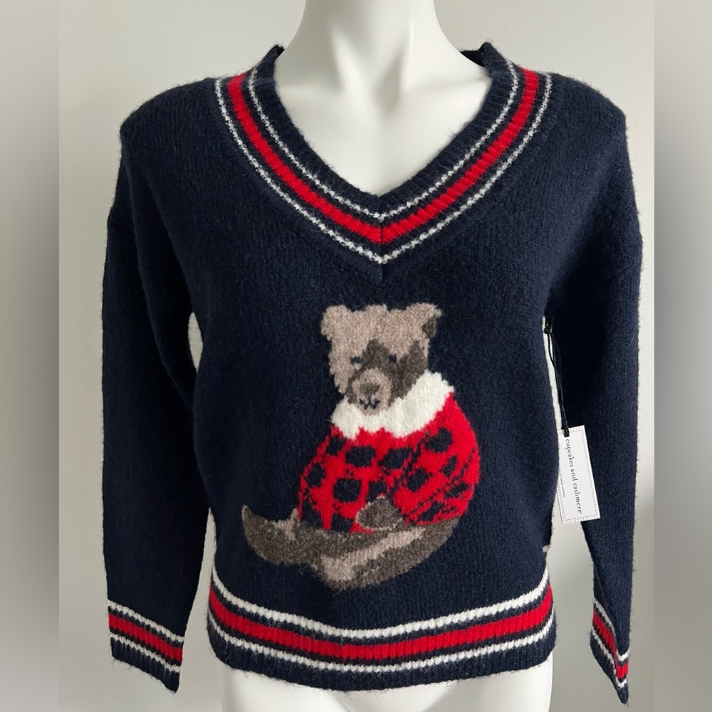Cupcakes & Cashmere NEW Navy V-Neck Sweater with Bear Design XS Cozy Sock Set